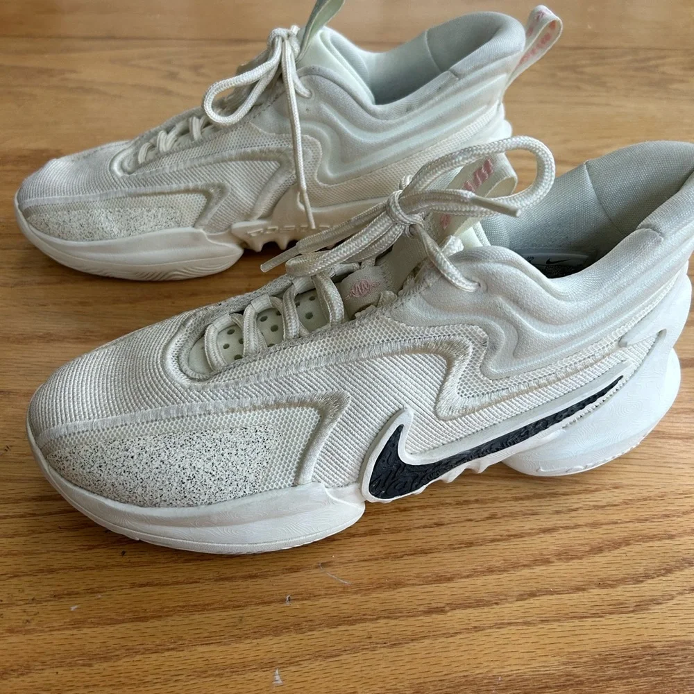 Nike Cosmic Unity 2 Coconut Milk Men’s Sneakers Shoes Size 8 Basketball Athletic